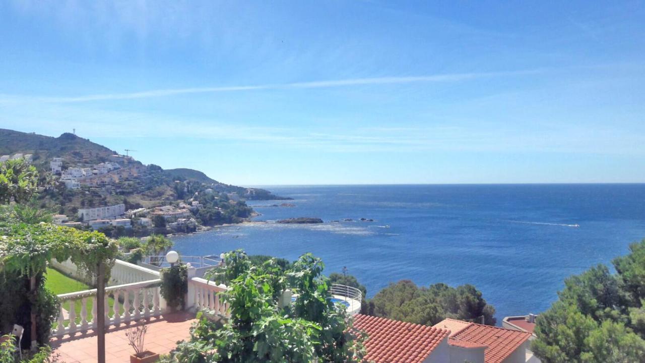 Amazing Seaview Apartment With Terrace & Parking - Casa Artevida Roses Kültér fotó