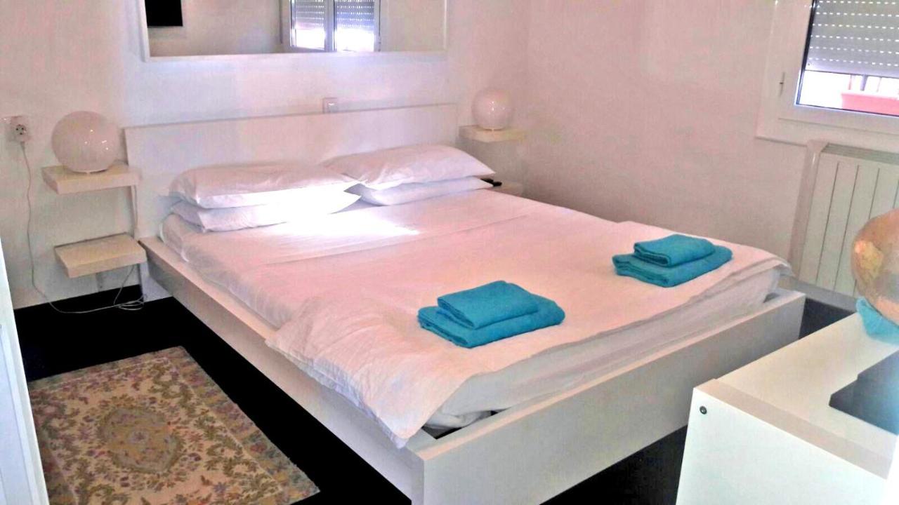 Amazing Seaview Apartment With Terrace & Parking - Casa Artevida Roses Kültér fotó